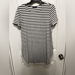 She in dress in size medium pre owned